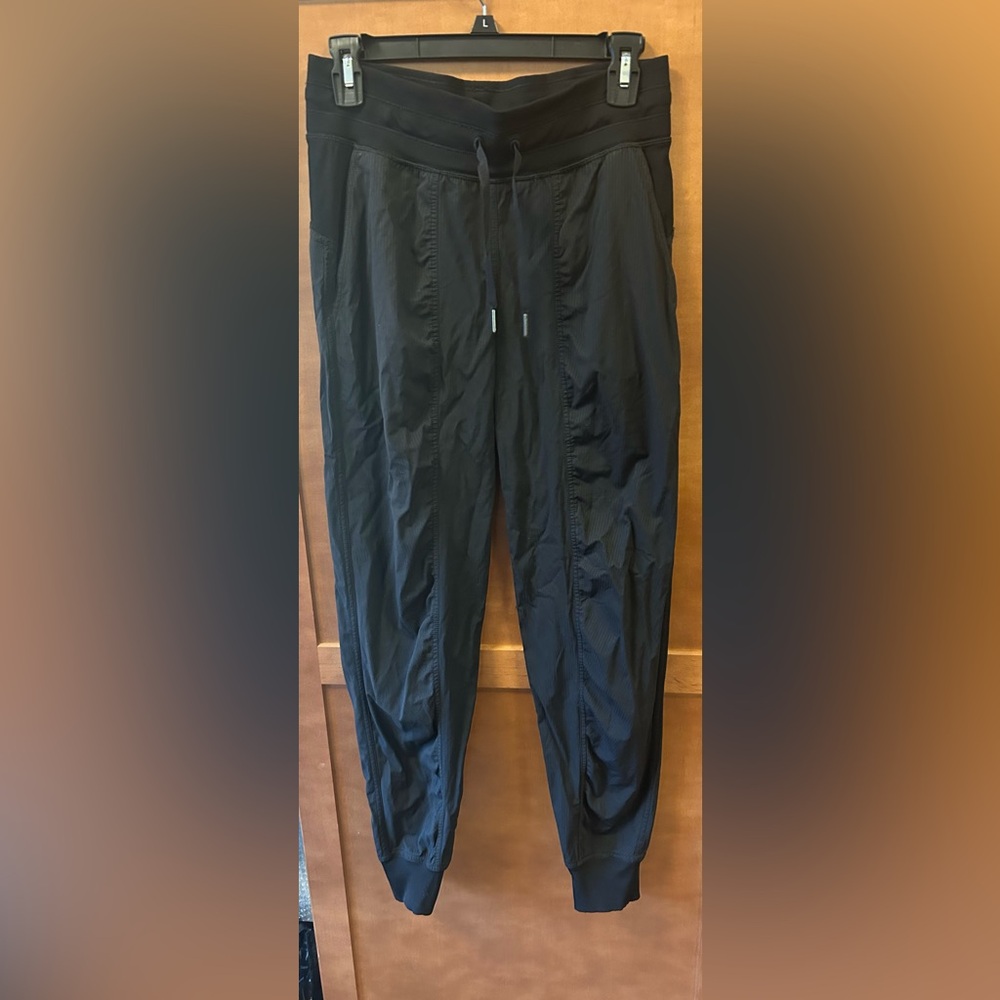 Lululemon dance studio joggers